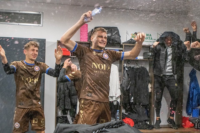 超重新吸引 超重新吸引