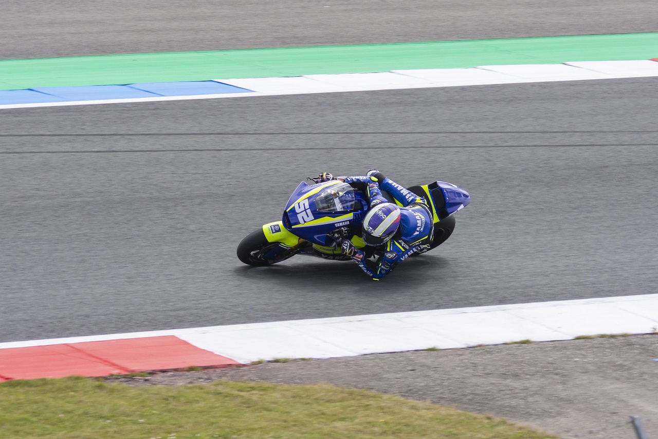 篮球赛场上 篮球赛场上